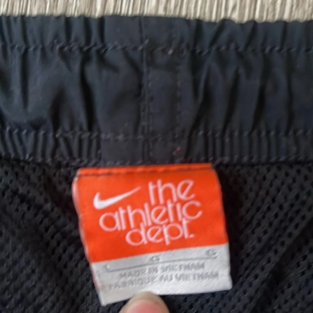 Y2K Nike Black swim trunks board shorts Athletic Shorts with Red  size large